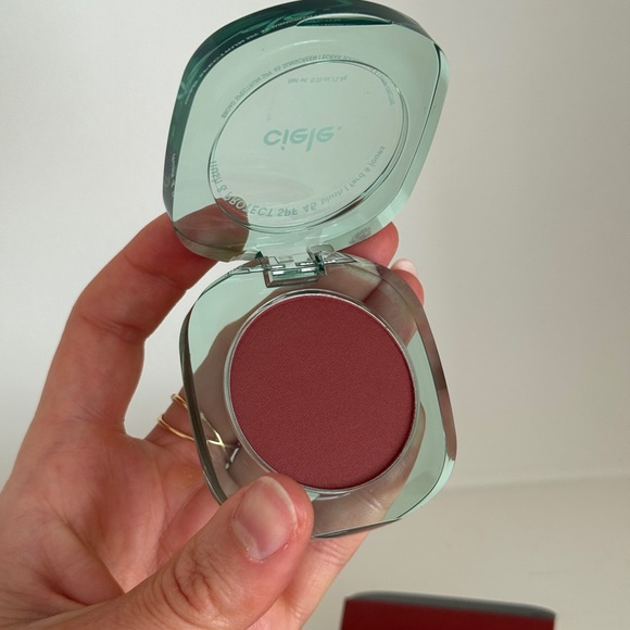 New ciele flush & protect spf blush - Picture 1 of 5